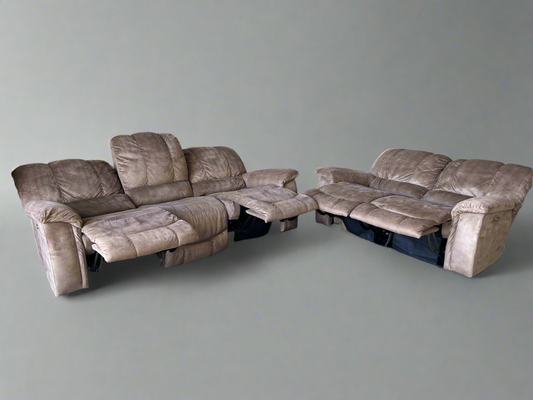 La-Z-Boy Electric Recliner Set